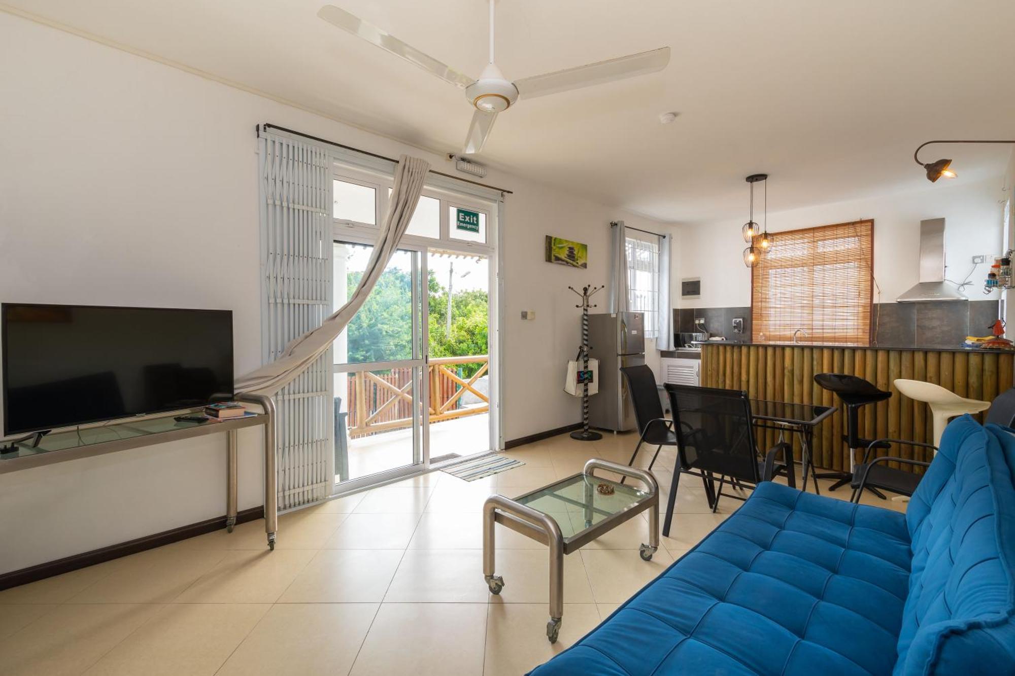 Seven Stars Apartment *